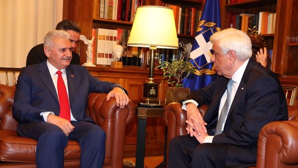 Başbakan Binali Yıldırım-Yunanistan Cumhurbaşkanı Prokopis Pavlopoulos - Sputnik Türkiye