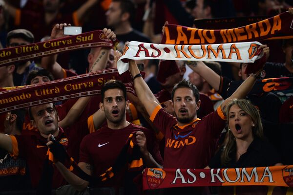 2) Roma Roma Roma (AS Roma) - Sputnik Türkiye