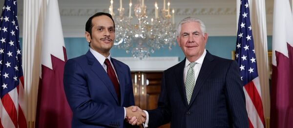 Katar Dışişleri Bakanı Şeyh Muhammed bin Abdurrahman El Sani - ABD'li mevkidaşı Rex Tillerson Katar Dışişleri Bakanı Şeyh Muhammed bin Abdurrahman El Sani - ABD'li mevkidaşı Rex Tillerson - Sputnik Türkiye