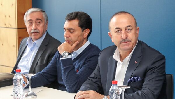 Dışişleri Bakanı Mevlüt Çavuşoğlu, Kıbrıs Konferansı'nda - Sputnik Türkiye