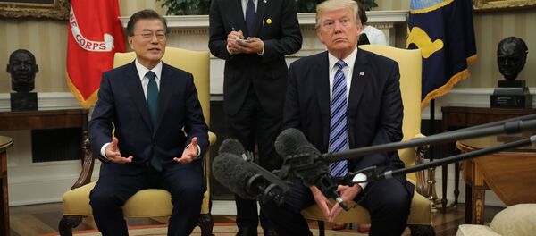 Donald Trump Moon Jae-in Donald Trump Moon Jae-in - Sputnik Türkiye