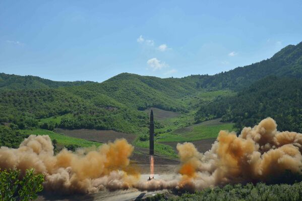 Kuzey Kore'den yeni füze denemesi - Sputnik Türkiye