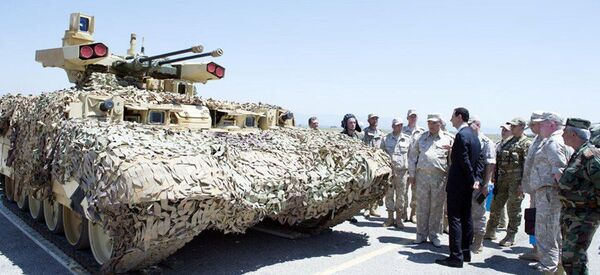 Rus BMPT-72 tankı 'Terminatör 2' Hmeymim Üssü - Sputnik Türkiye
