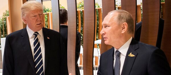 Rusya Devlet Başkanı Vladimir Putin ile ABD Başkanı Donald Trump G20 Zirvesi'nde Rusya Devlet Başkanı Vladimir Putin ile ABD Başkanı Donald Trump G20 Zirvesi'nde - Sputnik Türkiye