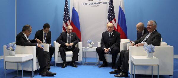 Rusya Devlet Başkanı Vladimir Putin- ABD Başkanı Donald Trump - Sputnik Türkiye