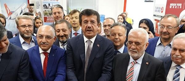 Ekonomi Bakanı Nihat Zeybekci - Tahran'daki Türk Ticaret Merkezi'nin açılışı - Sputnik Türkiye