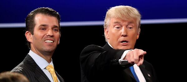 Donald Trump Jr. ve Donald Trump - Sputnik Türkiye