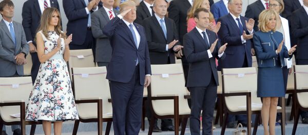 ABD Başkanı Donald Trump, Fransa Cumhurbaşkanı Emmanuel Macron, Bastille Günü - Sputnik Türkiye