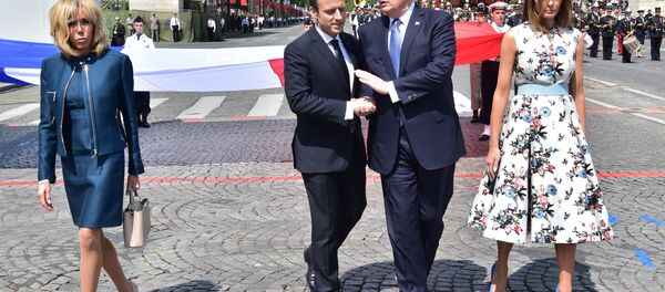 ABD Başkanı Donald Trump, Fransa Cumhurbaşkanı Emmanuel Macron, Bastille Günü - Sputnik Türkiye