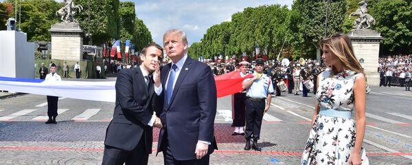 ABD Başkanı Donald Trump, Fransa Cumhurbaşkanı Emmanuel Macron - Sputnik Türkiye