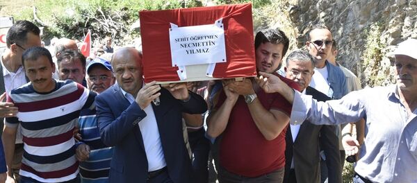 Tunceli'de ölüdürülen öğretmen Necmettin Yılmaz - Sputnik Türkiye