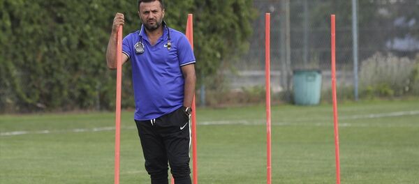 Osmanlıspor Teknik Direktörü Bülent Uygun - Sputnik Türkiye