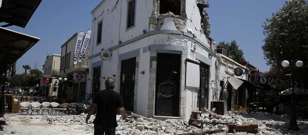 Ege'de merkez üssü Kos adası açıkları olan 6.6 büyüklüğündeki deprem meydana geldi - Sputnik Türkiye