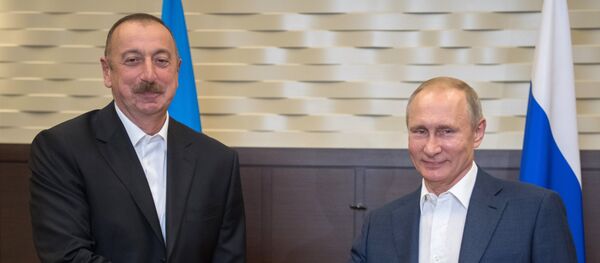 Rusya Devlet Başkanı Vladimir Putin- Azerbaycan Cumhurbaşkanı İlham Aliyev - Sputnik Türkiye