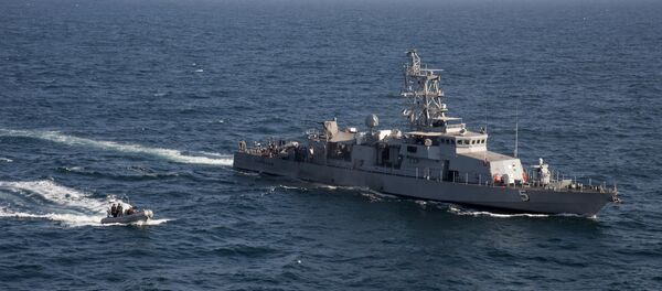 Arap körfezinde ABD donanmasına ait devriye gemisi - Sputnik Türkiye