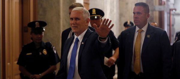 Mike Pence - Sputnik Türkiye