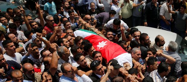 16 yaşındaki Ürdünlü Jawawdah'ın cenazesi - Sputnik Türkiye