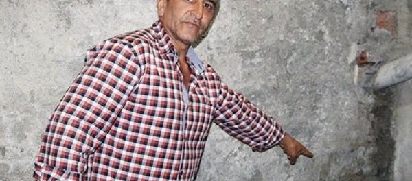 Evini su basan vatandaş, belediye başkanına dışkı attı - Sputnik Türkiye