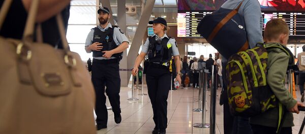 Sydney Havalimanı'nda polis - Sputnik Türkiye