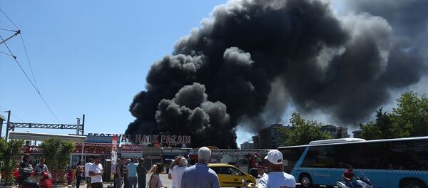 Antalya Festival Çarşısı'nda yangın - Sputnik Türkiye