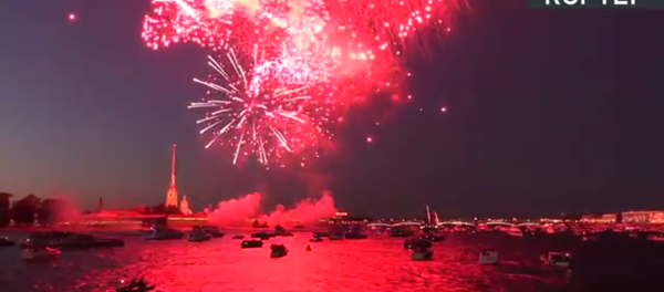 Rus Donanması Günü - havai fişek - St. Petersburg Rus Donanması Günü - havai fişek - St. Petersburg - Sputnik Türkiye