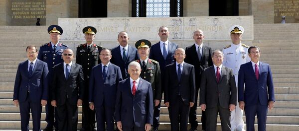 YAŞ üyelerinden Anıtkabir'e ziyaret - Sputnik Türkiye