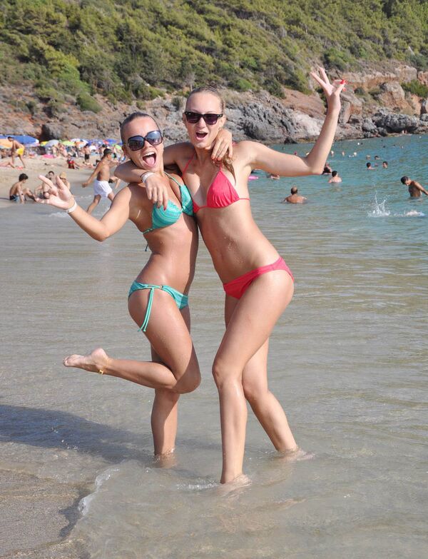 Antalya'yı ziyaret eden turistler - Sputnik Türkiye