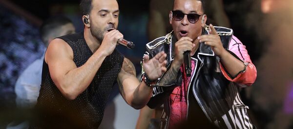 Luis Fonsi, Daddy Yankee, Despacito - Sputnik Türkiye