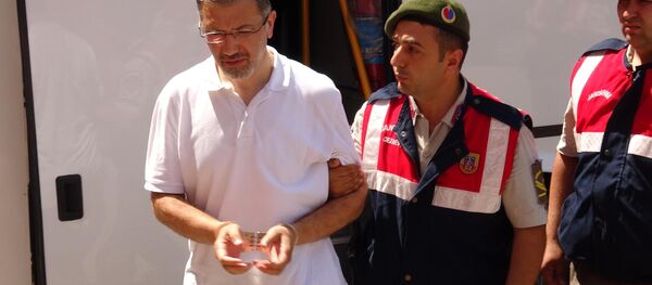 Adil Öksüz'ün kardeşi Ahmet Öksüz Adil Öksüz'ün kardeşi Ahmet Öksüz - Sputnik Türkiye