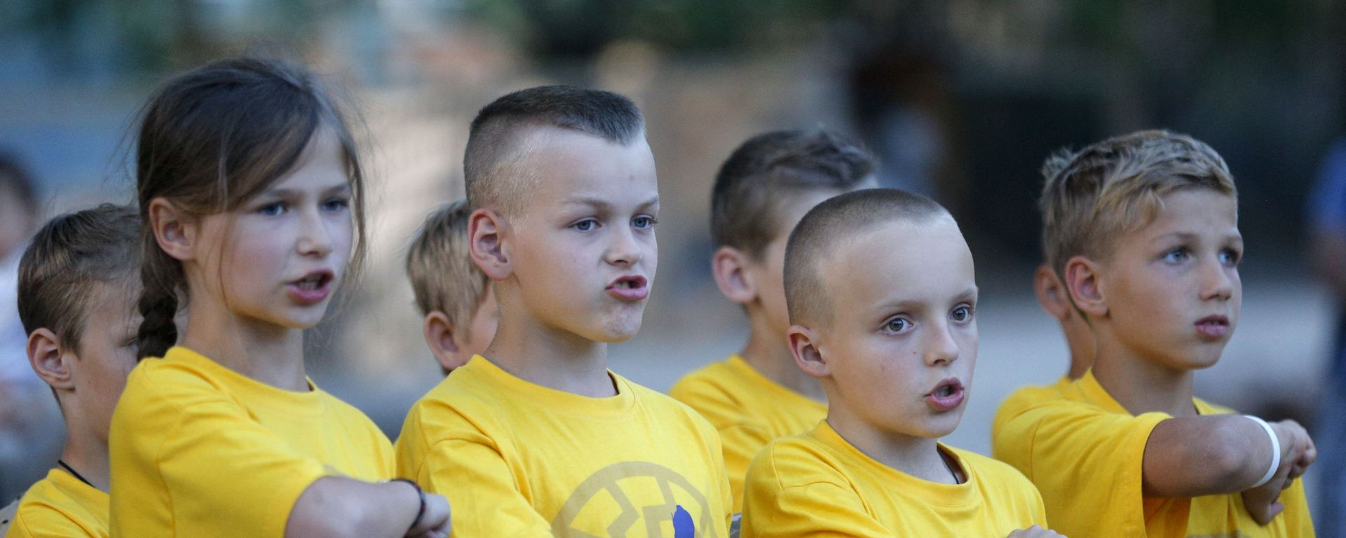 Ukraynalı Azov Taburu'nun yaz çocuk kampı - Sputnik Türkiye, 1920, 27.09.2026
