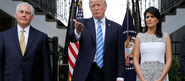 ABD Dışişleri Bakanı Rex Tillerson, ABD Başkanı Donald Trump, ABD'nin BM Daimi Temsilcisi Nikki Haley - Sputnik Türkiye