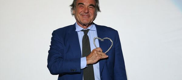 ABD'li yönetmen Stone'a 'Saraybosna'nın Kalbi Ödülü' - Sputnik Türkiye