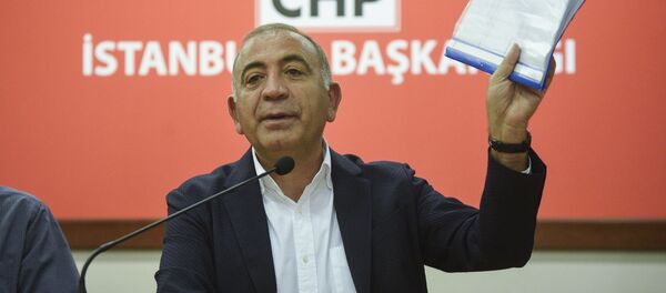 Gürsel Tekin - Sputnik Türkiye