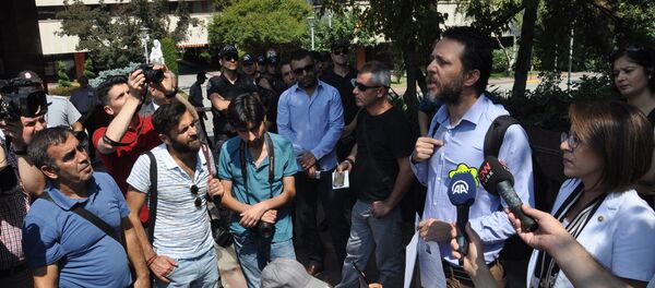 Akademisyen Cenk Yiğiter - Sputnik Türkiye