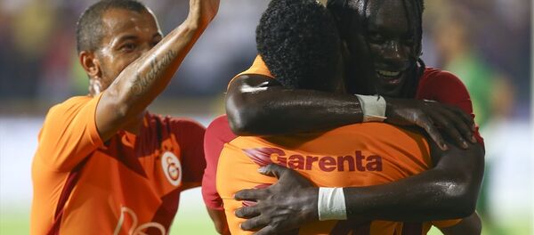 Galatasaraylı futbolcu Bafetimbi Gomis - Sputnik Türkiye