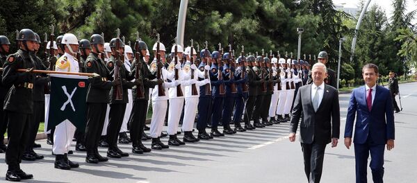 ABD Savunma Bakanı James Mattis, Milli Savunma Bakanı Nurettin Canikli - Sputnik Türkiye