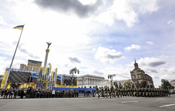 Kiev'deki bağımsızlık günü geçidi - Sputnik Türkiye