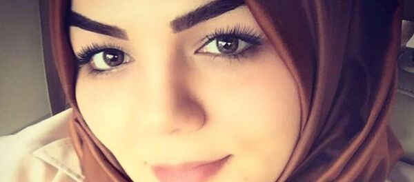 AK Parti Antalya Milletvekili Hüseyin Samani'nin kızı Betül Samani Gökay - Sputnik Türkiye