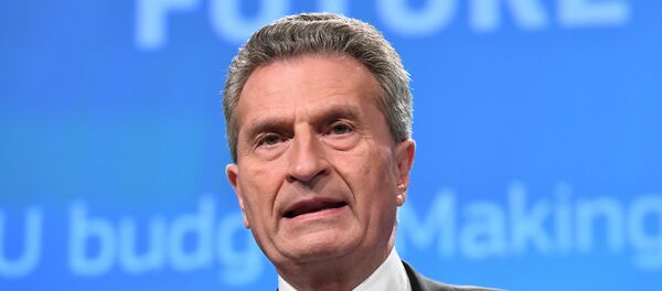 AB Komisyonu yetkilisi Günther Oettinger - Sputnik Türkiye