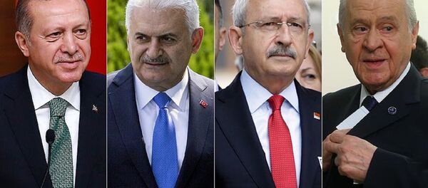 Cumhurbaşkanı Recep Tayyip Erdoğan, Başbakan Binali Yıldırım, CHP Genel Başkanı Kemal Kılıçdaroğlu ve MHP Genel Başkanı Devlet Bahçeli - Sputnik Türkiye