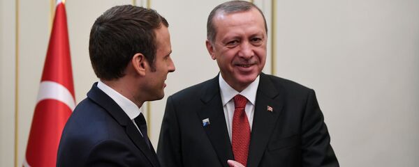 Fransa Cumhurbaşkanı Emmanuel Macron- Türkiye Cumhurbaşkanı Recep Tayyip Erdoğan Fransa Cumhurbaşkanı Emmanuel Macron- Türkiye Cumhurbaşkanı Recep Tayyip Erdoğan - Sputnik Türkiye