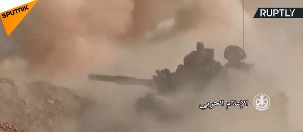 Suriye ordusu, IŞİD’in kuşatması altındaki Deyr ez Zor’a yaklaşıyor - Sputnik Türkiye