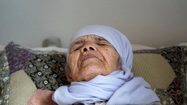 106 yaşındaki Afgan sığınmacı Bibihal Uzbeki - Sputnik Türkiye