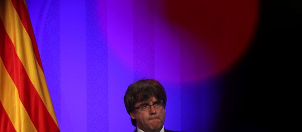 Katalonya Özerk Yönetimi Başkanı Carles Puigdemont - Sputnik Türkiye