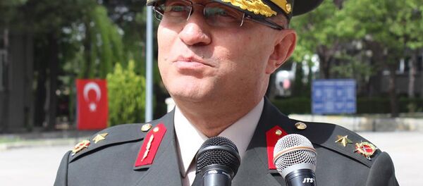 Eski Afyonkarahisar İkmal ve Garnizon Komutanı Tuğgeneral İsmet Gökhan Gülmez - Sputnik Türkiye