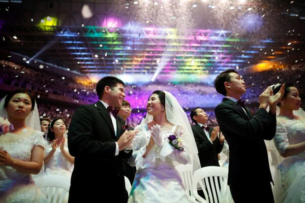 Güney Kore'de 4 bin çiftlik  toplu düğün - Sputnik Türkiye