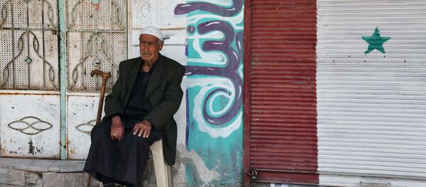 A man in Deir ez-Zor, Syria. - Sputnik Türkiye