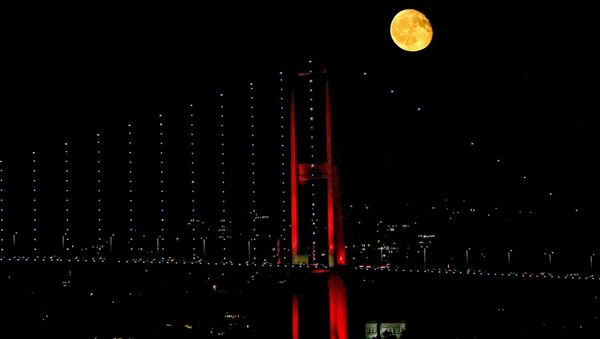 İstanbul'da dolunay - Sputnik Türkiye