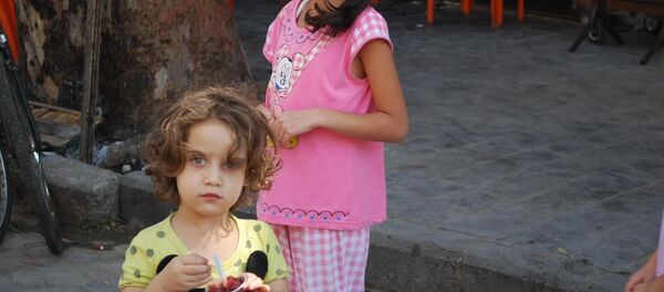 8 yaşındaki Suriyeli Saha - Sputnik Türkiye