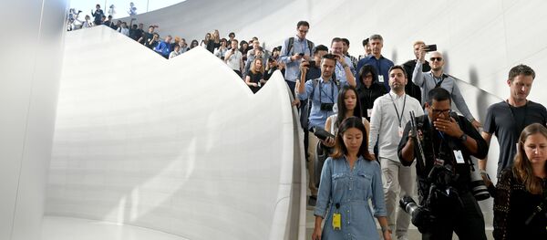 Apple, 3 yeni iPhone modeli tanıttı - Sputnik Türkiye